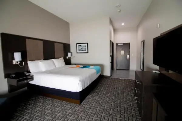 HOTEL PRYOR 10